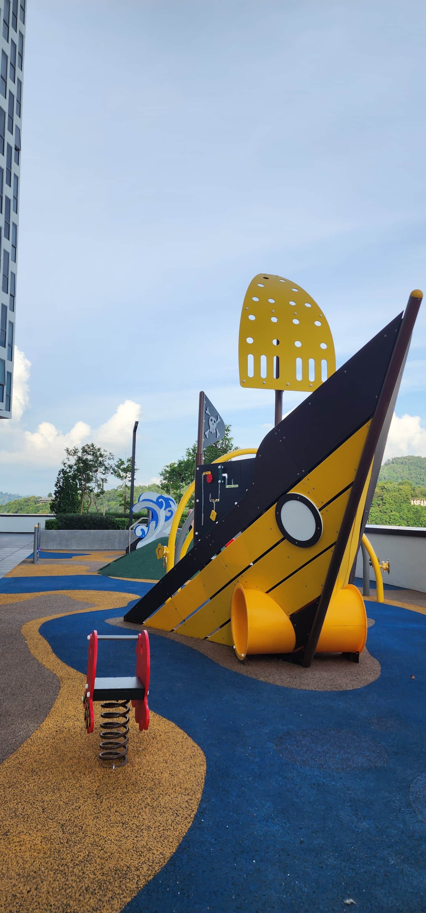 Kids' pirate ship